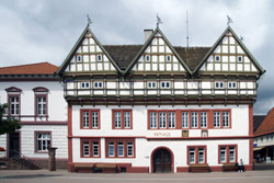 Blomberger Rathaus mit Pranger
